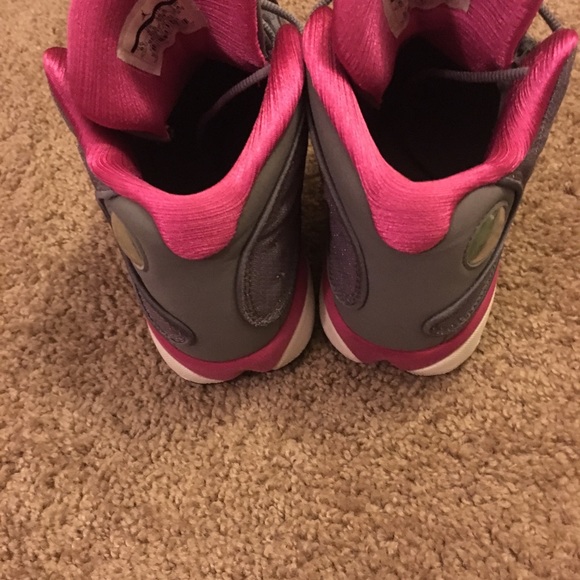 Air Jordan 13 Retro GS Cool Grey/Fusion pink. - Picture 3 of 5